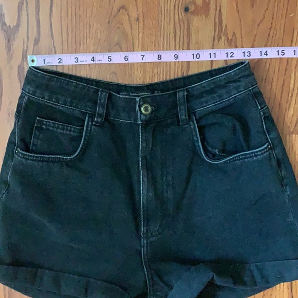 Zara Black Jean Shorts - Picture 6 of 7